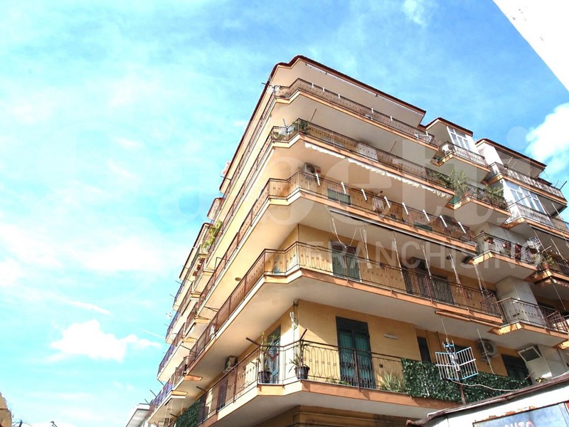 Trilocale in Vendita a Arzano, 155'000&euro;, 87 m²