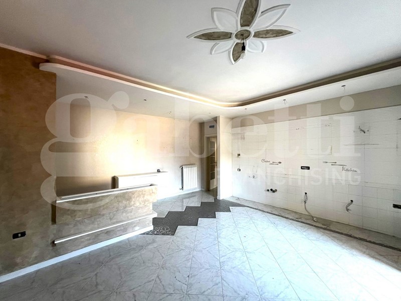 Trilocale in Vendita a Arzano, 155'000&euro;, 87 m²