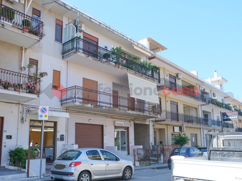 Quadrilocale in Vendita a San Filippo del Mela, 129'000&euro;, 160 m²