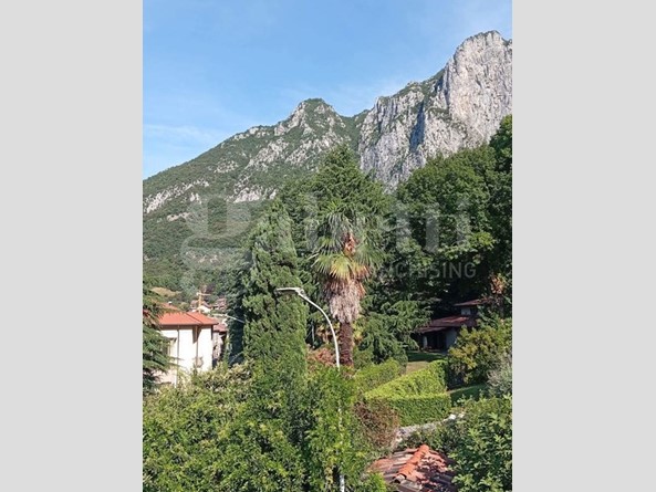 Trilocale in Vendita a Lecco, 260'000&euro;, 100 m²