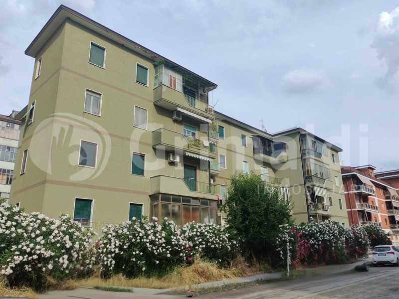 Trilocale in Vendita a Benevento, 97'000&euro;, 70 m²