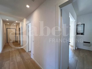 Quadrilocale in Vendita a Brescia, 349'000&euro;, 149 m², con Box