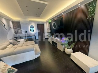 Trilocale in Vendita a Messina, 230'000&euro;, 100 m², arredato