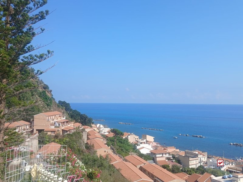 Trilocale in Vendita a Messina, 49'000&euro;, 68 m²