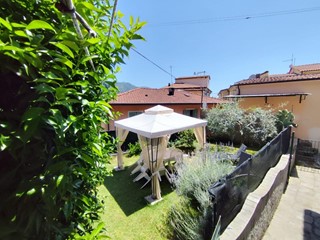 Appartamento in Vendita a Massa, zona Ortola, 199'000&euro;, 90 m²