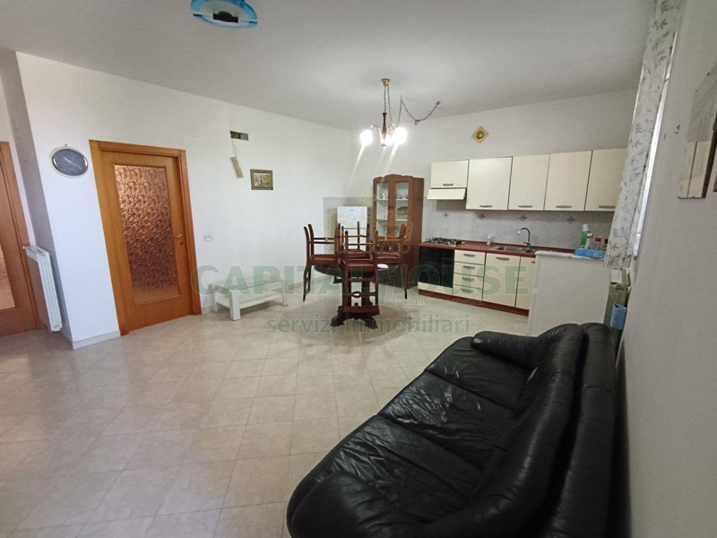 Trilocale in Affitto a Caserta, 400&euro;, 80 m²