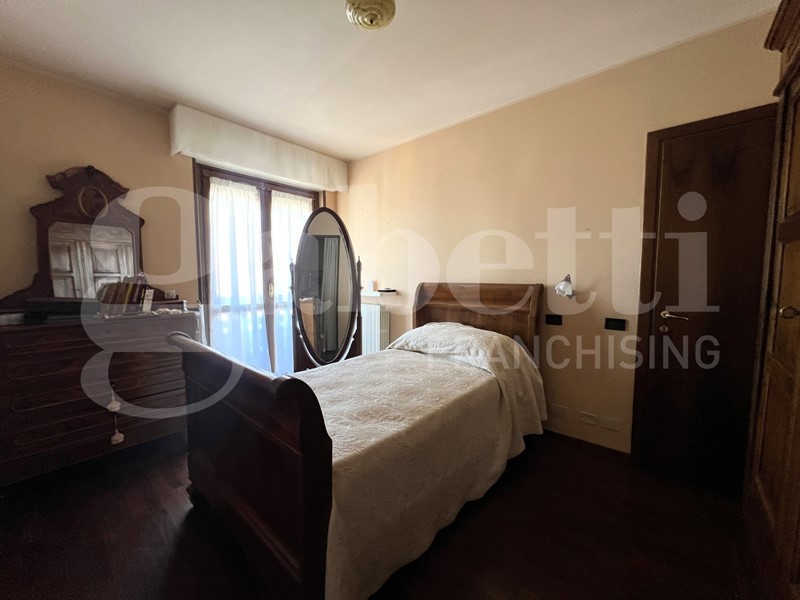 Trilocale in Vendita a Bergamo, 210'000&euro;, 90 m², con Box