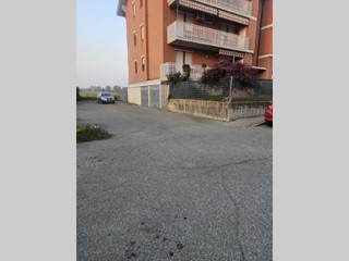 Quadrilocale in Vendita a Caselle Torinese, 84'000&euro;, 101 m²