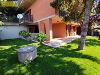 Appartamento in Vendita a Teramo, 299'000&euro;, 240 m²