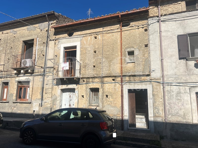 Trilocale in Vendita a San Pietro in Amantea, 33'000&euro;, 96 m²