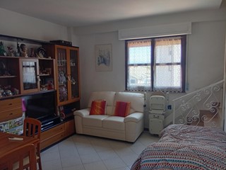 Quadrilocale in Vendita a Pisa, 230'000&euro;, 85 m², arredato, con Box