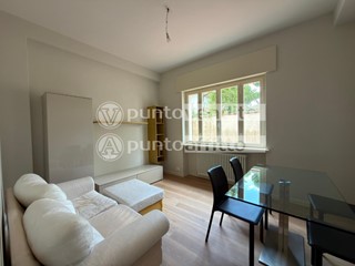 Quadrilocale in Affitto a Camaiore, zona Lido di Camaiore, 1'400&euro;, 80 m², arredato