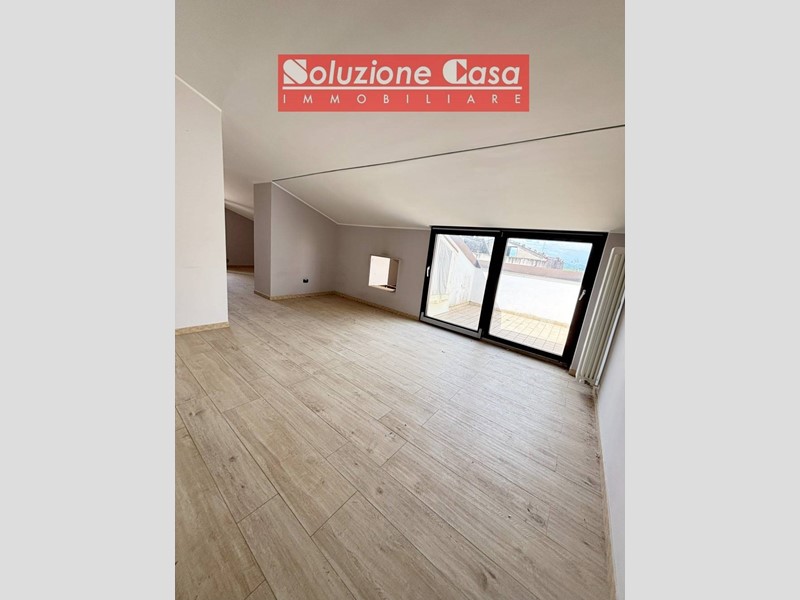 Appartamento in Vendita a Spinazzola, 100'000&euro;, 125 m²