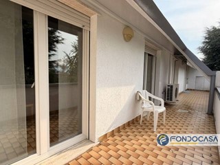 Quadrilocale in Vendita a Azzano San Paolo, 215'000&euro;, 172 m²