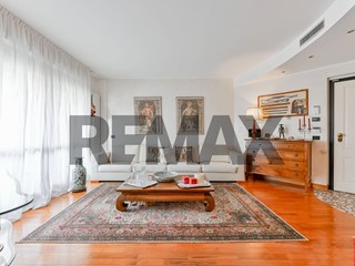 Quadrilocale in Vendita a Gallarate, 549'000&euro;, 177 m²