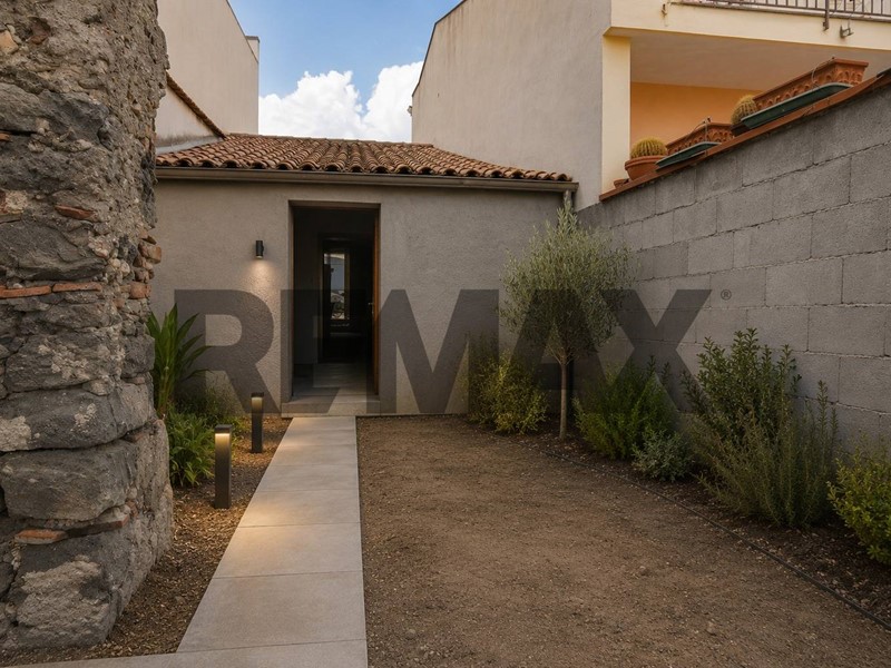 Quadrilocale in Vendita a Acireale, 49'000&euro;, 100 m²
