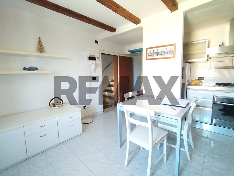 Bilocale in Vendita a Ancona, 69'000&euro;, 40 m²