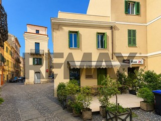 Appartamento in Vendita a Sassari, 430'000&euro;, 250 m²