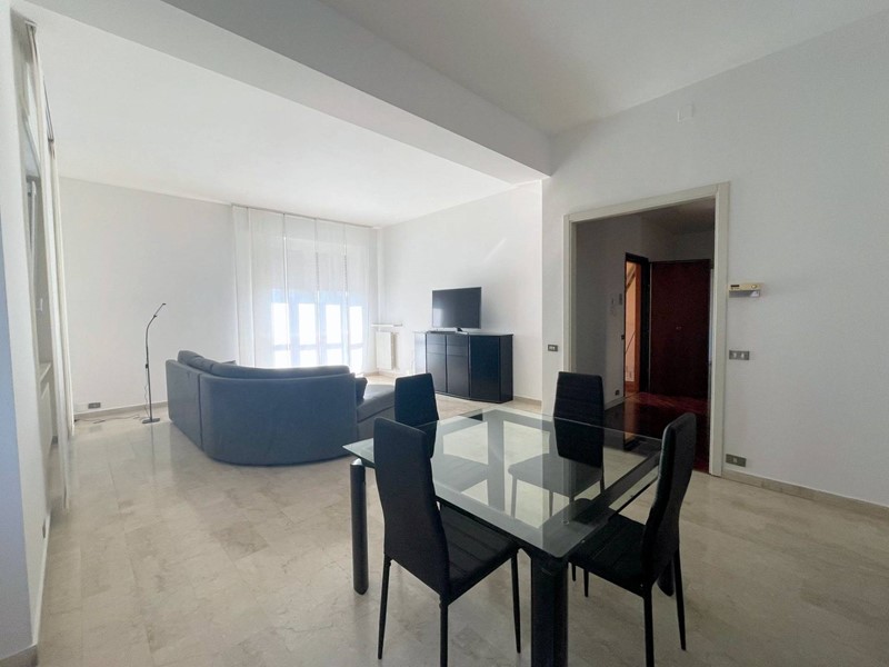 Trilocale in Affitto a Piacenza, 1'000&euro;, 150 m²