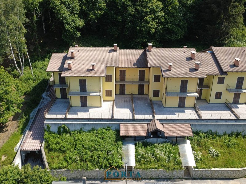 Appartamento in Vendita a Montaldo di Mondovì, 950'000&euro;, 750 m²