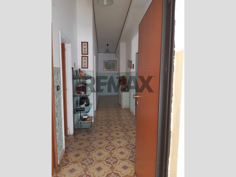 Appartamento in Vendita a Lamezia Terme, 187'000&euro;, 181 m²