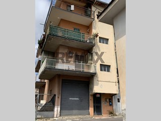 Appartamento in Vendita a Lamezia Terme, 187'000&euro;, 181 m²