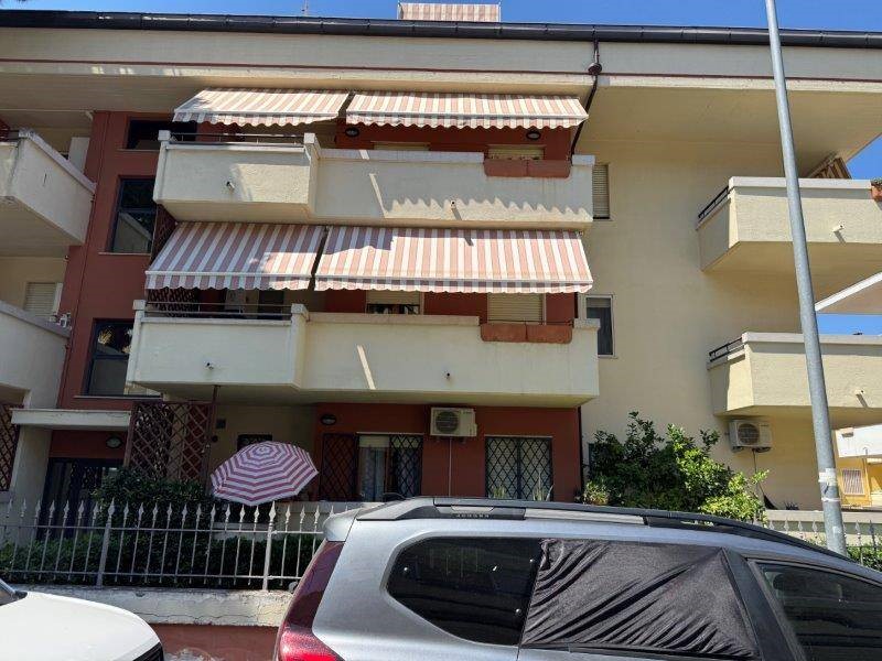 Trilocale in Vendita a Alba Adriatica, 140'000&euro;, 56 m²