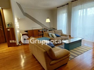 Quadrilocale in Affitto a Magenta, 1'500&euro;, 192 m²