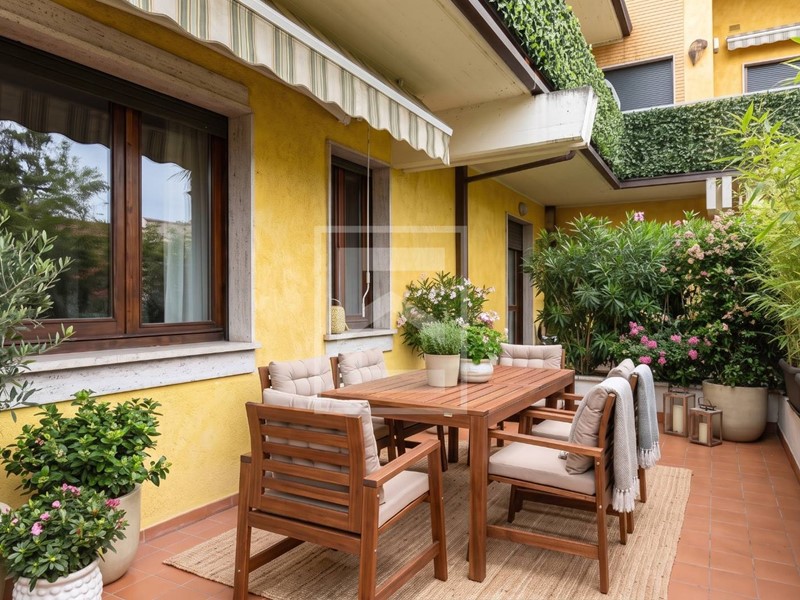 Quadrilocale in Vendita a Sirmione, 415'000&euro;, 123 m²