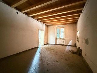 Appartamento in Vendita a Chiari, 155'000&euro;, 230 m²