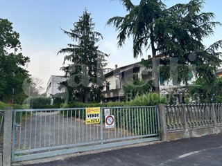 Appartamento in Vendita a Solarolo, 145'000&euro;, 175 m²