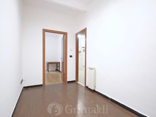 Trilocale in Vendita a Genova, 55'000&euro;, 53 m²