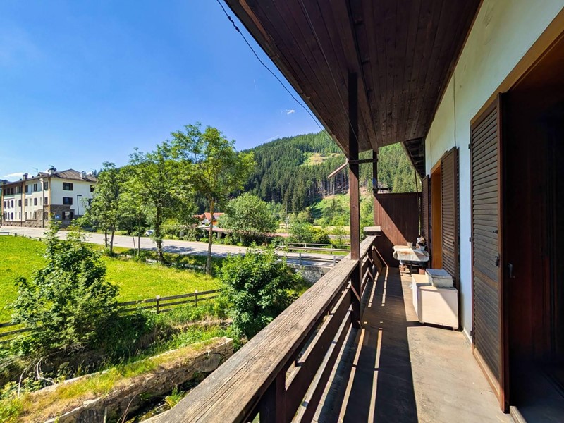 Bilocale in Vendita a Brennero, 157 m², arredato