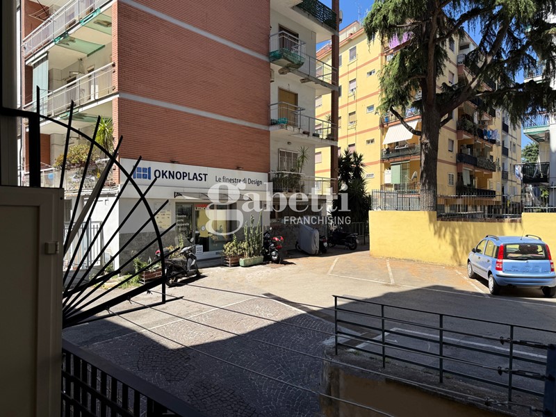Bilocale in Affitto a Napoli, 700&euro;, 45 m²