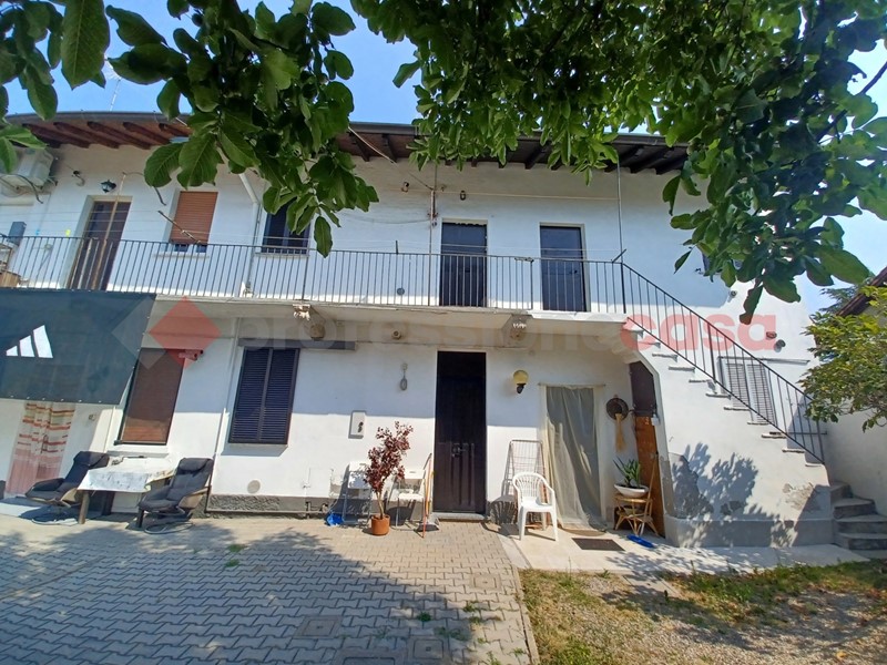 Bilocale in Vendita a Inveruno, 95'000&euro;, 66 m²