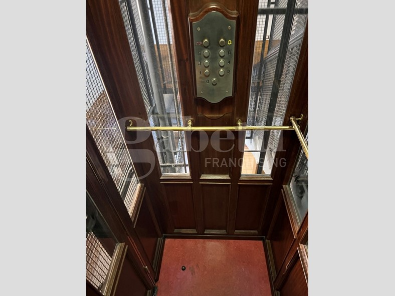 Bilocale in Affitto a Milano, 1'400&euro;, 75 m², arredato