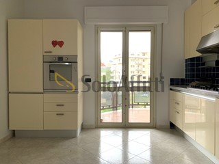 Trilocale in Affitto a Catanzaro, zona Cavita, 650&euro;, 120 m²