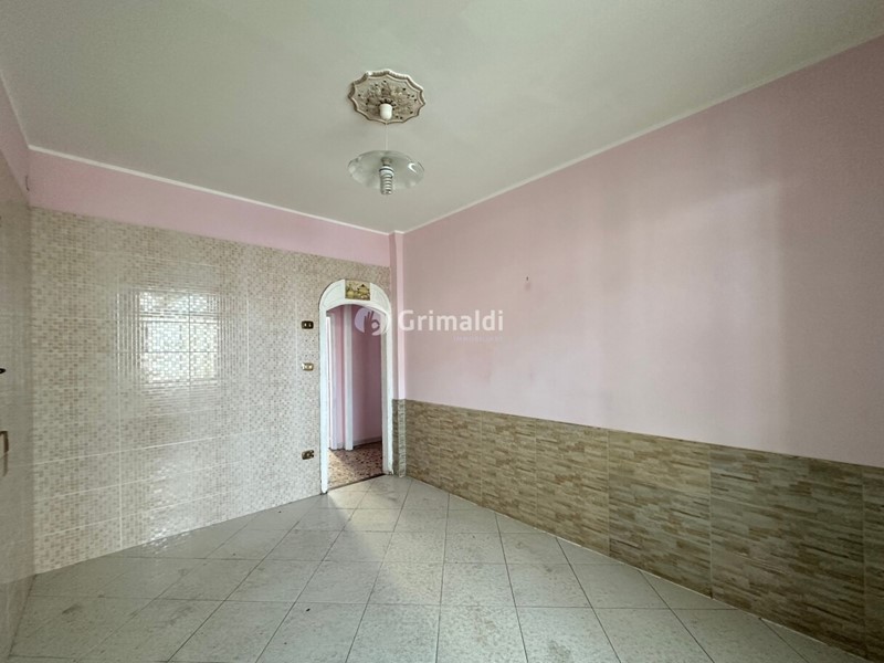 Trilocale in Vendita a Casalnuovo di Napoli, 145'000&euro;, 105 m²