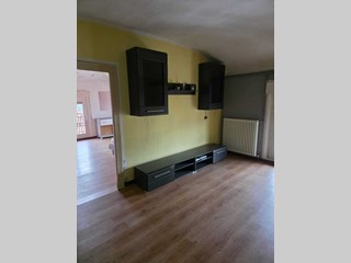 Appartamento in Vendita a Fornovo di Taro, 55'000&euro;, 94 m²