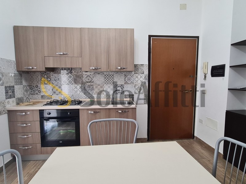 Trilocale in Affitto a Catanzaro, zona Lido Lungomare, 700&euro;, 90 m², arredato