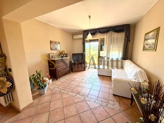 Quadrilocale in Affitto a Roseto degli Abruzzi, zona Cologna Paese, 600&euro;, 100 m²