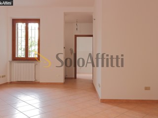 Trilocale in Affitto a Desio, zona Stazione, 900&euro;, 110 m²