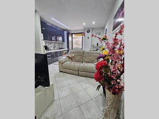 Bilocale in Vendita a Luni, 150'000&euro;, 44 m², arredato