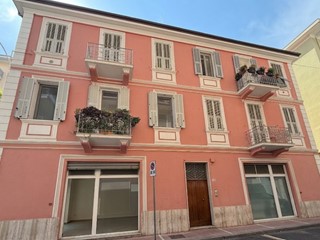 Trilocale in Vendita a Taggia, 265'000&euro;, 76 m²