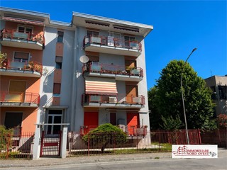Trilocale in Vendita a Vittuone, 199'000&euro;, 110 m²