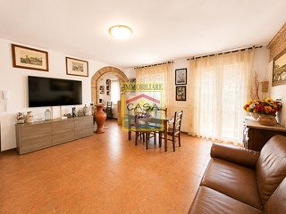 Quadrilocale in Vendita a Cascina, 179'000&euro;, 101 m², arredato