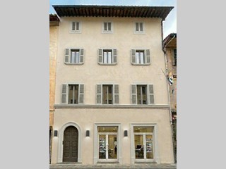 Appartamento in Vendita a Castelfranco di Sotto, 160'000&euro;, 500 m²