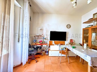 Trilocale in Vendita a Campiglia Marittima, zona Venturina Terme, 79'000&euro;, 68 m², arredato