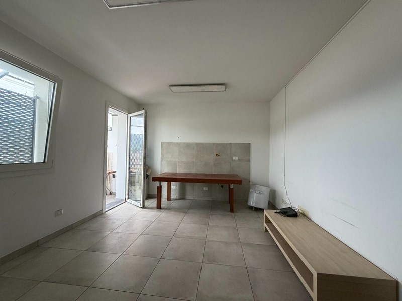 Bilocale in Vendita a Carmignano, zona Seano, 130'000&euro;, 50 m²