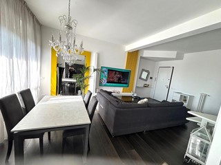 Attico in Vendita a Pontedera, 225'000&euro;, 106 m²